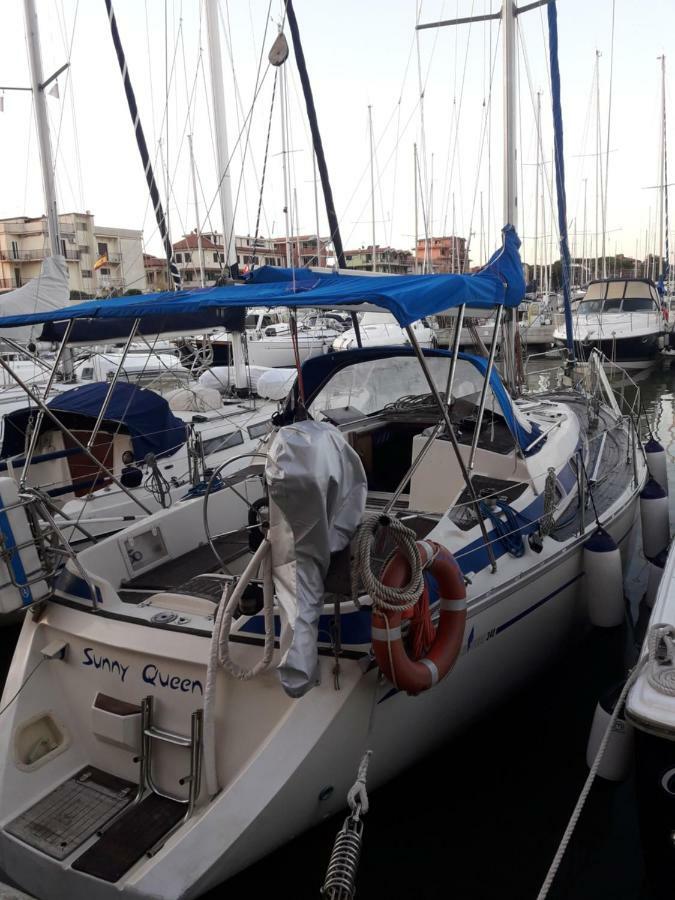 Yacht Suite Marina Di Grosseto Εξωτερικό φωτογραφία